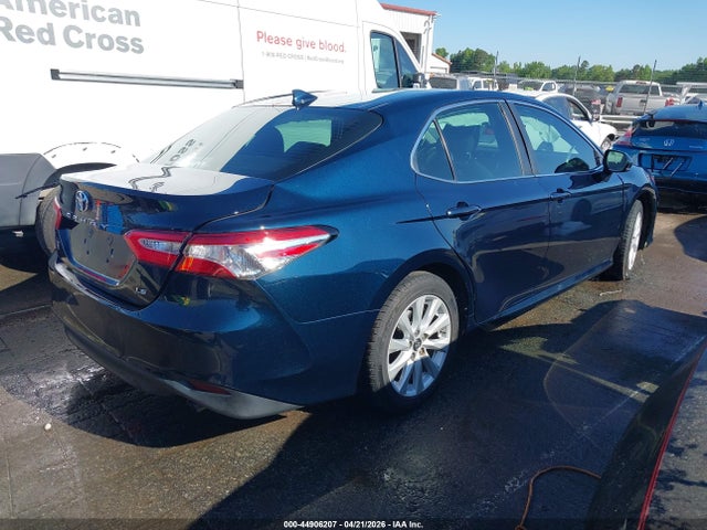 2019 Toyota Camry Le მანქანა იყიდება აუქციონზე, vin: 4T1B11HK1KU233409, აუქციონის ნომერი: 44906207