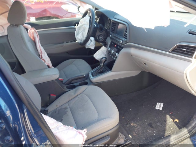 44906263 :رقم المزاد ، 5NPD84LF3LH625856 vin ، 2020 Hyundai Elantra Sel مزاد بيع