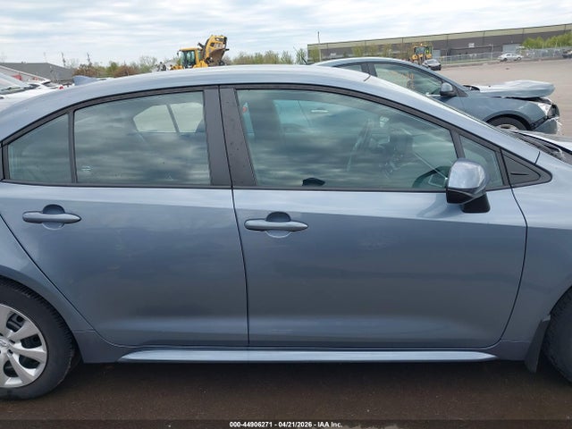 44906271 :رقم المزاد ، 5YFEPMAE8NP286292 vin ، 2022 Toyota Corolla Le مزاد بيع