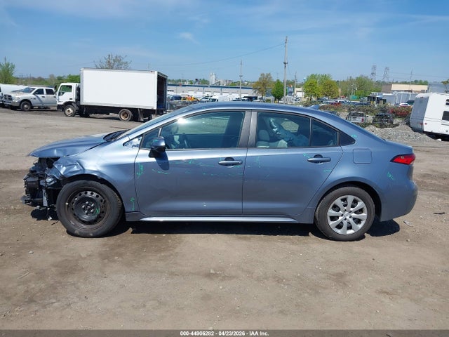 Toyota COROLLA LE 2026 5YFB4MDE0TP397715 Image 13