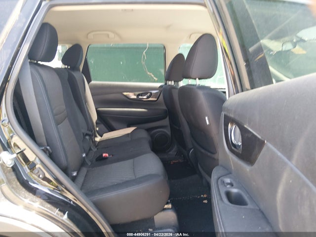 44906291 :رقم المزاد ، 5N1AT2MV7HC874249 vin ، 2017 Nissan Rogue Sv مزاد بيع