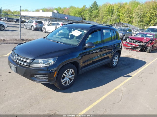 Aukcja sprzedaży 2016 Volkswagen Tiguan S, vin: WVGAV7AX4GK000376, numer aukcji: 44906292