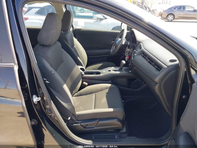 3CZRU5H33NM744973 Honda Hr-v 2wd Lx