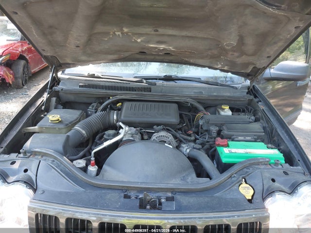 44906397 :رقم المزاد ، 1J4HR48N25C587396 vin ، 2005 Jeep Grand Cherokee Laredo مزاد بيع