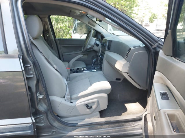 44906397 :رقم المزاد ، 1J4HR48N25C587396 vin ، 2005 Jeep Grand Cherokee Laredo مزاد بيع