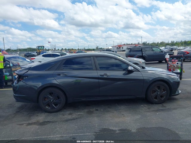 Продажа на аукционе авто 2021 Hyundai Elantra Sel, vin: 5NPLM4AG7MH002485, номер лота: 44906403