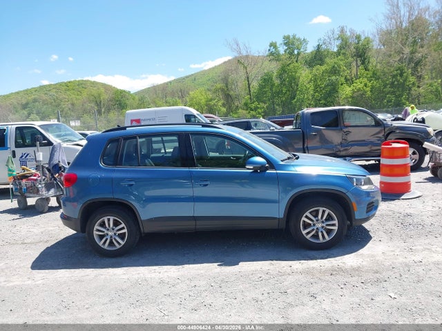 Продажа на аукционе авто 2017 Volkswagen Tiguan 2.0t/2.0t S, vin: WVGBV7AX5HK009433, номер лота: 44906424