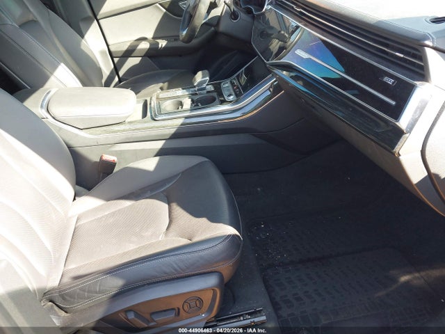2021 Audi Q8 Prestige 55 Tfsi Quattro Tiptronic მანქანა იყიდება აუქციონზე, vin: WA1FVAF13MD013173, აუქციონის ნომერი: 44906463