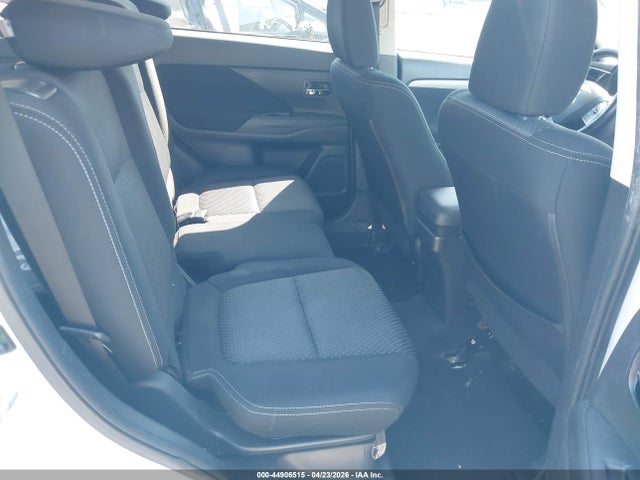 Продаж на аукціоні авто 2018 Mitsubishi Outlander Le/se/sel, vin: JA4AD3A38JZ068170, номер лоту: 44906515