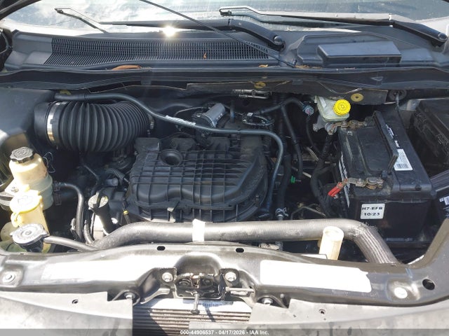 44906537 :رقم المزاد ، 2V4RW3DG7BR642681 vin ، 2011 Volkswagen Routan Se مزاد بيع
