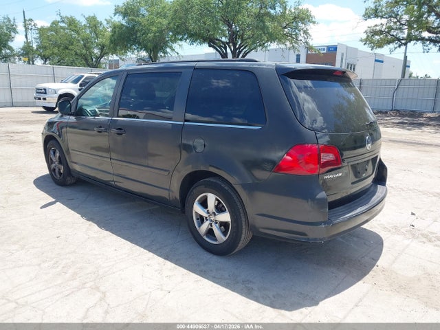 44906537 :رقم المزاد ، 2V4RW3DG7BR642681 vin ، 2011 Volkswagen Routan Se مزاد بيع