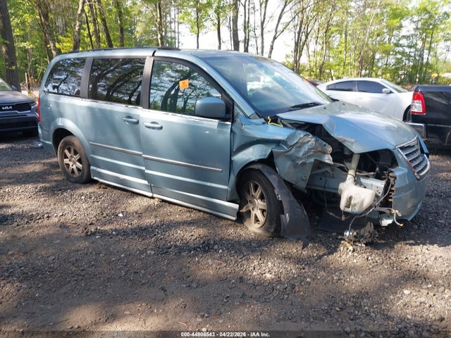 44906543 :رقم المزاد ، 2A4RR5D13AR308438 vin ، 2010 Chrysler Town & Country Touring مزاد بيع