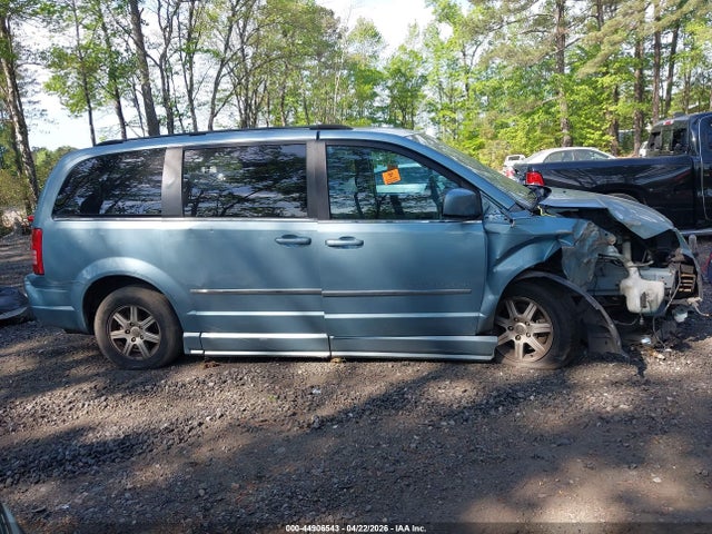 44906543 :رقم المزاد ، 2A4RR5D13AR308438 vin ، 2010 Chrysler Town & Country Touring مزاد بيع