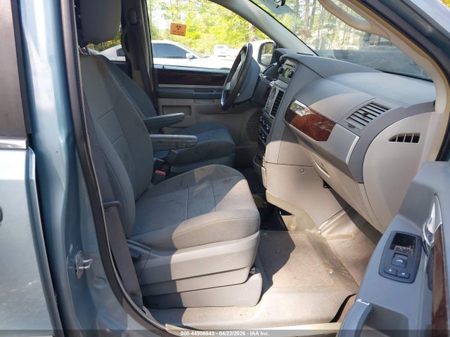 44906543 :رقم المزاد ، 2A4RR5D13AR308438 vin ، 2010 Chrysler Town & Country Touring مزاد بيع