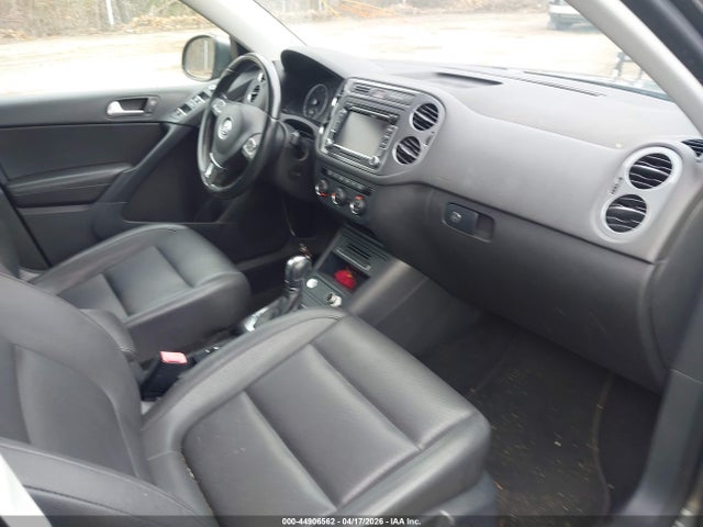 2014 Volkswagen Tiguan Se მანქანა იყიდება აუქციონზე, vin: WVGBV3AX7EW557446, აუქციონის ნომერი: 44906562