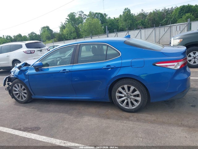 Продажа на аукционе авто 2020 Toyota Camry Le, vin: 4T1C11AKXLU328129, номер лота: 44906563