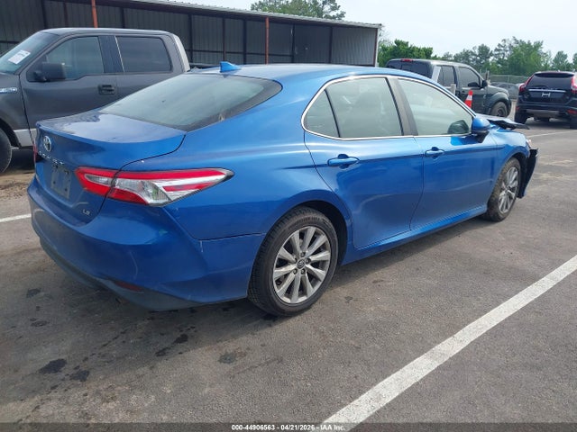 Продажа на аукционе авто 2020 Toyota Camry Le, vin: 4T1C11AKXLU328129, номер лота: 44906563