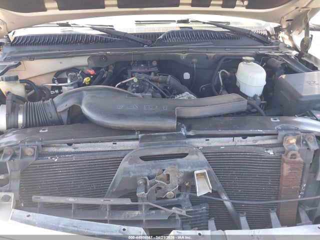2004 Chevrolet Tahoe Ls მანქანა იყიდება აუქციონზე, vin: 1GNEK13ZX4J241863, აუქციონის ნომერი: 44906567
