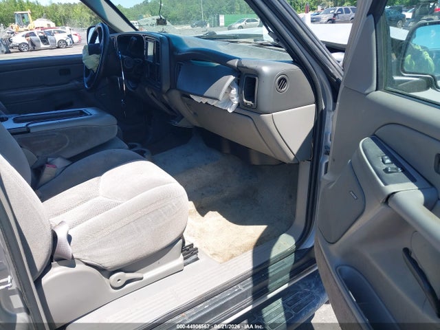 2004 Chevrolet Tahoe Ls მანქანა იყიდება აუქციონზე, vin: 1GNEK13ZX4J241863, აუქციონის ნომერი: 44906567