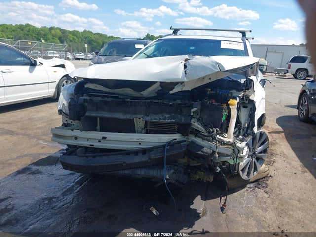 44906583 :رقم المزاد ، 4S4BSETC6J3236086 vin ، 2018 Subaru Outback 3.6r Touring مزاد بيع