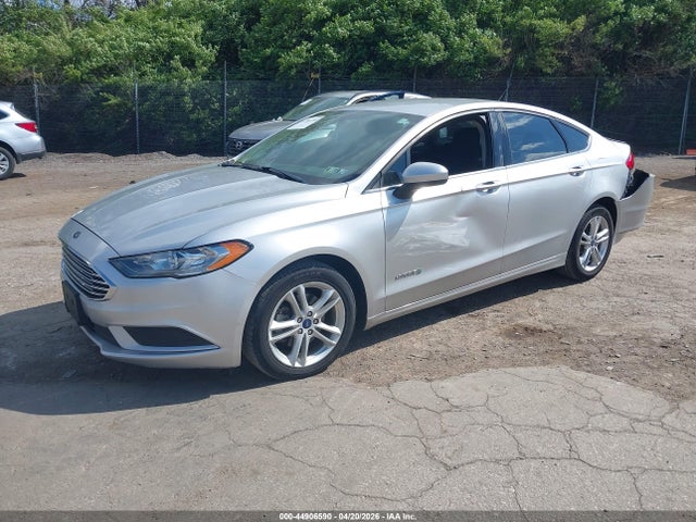3FA6P0LU6JR172951 Ford Fusion Hybrid Se
