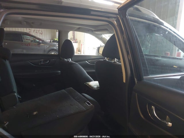 44906606 :رقم المزاد ، JN8AT2MVXHW025563 vin ، 2017 Nissan Rogue Sv مزاد بيع