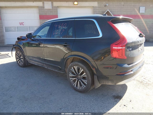 44906607 :رقم المزاد ، YV4A22PK9N1777597 vin ، 2022 Volvo Xc90 T6 Momentum 7 Passenger مزاد بيع
