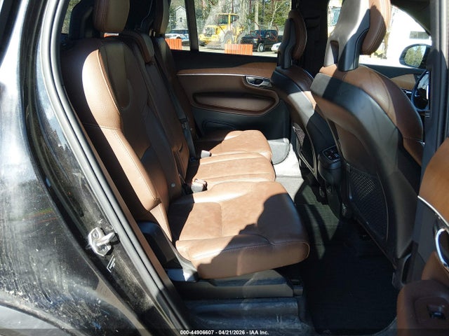 44906607 :رقم المزاد ، YV4A22PK9N1777597 vin ، 2022 Volvo Xc90 T6 Momentum 7 Passenger مزاد بيع