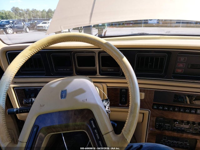 1984 Lincoln Mark Vii მანქანა იყიდება აუქციონზე, vin: 1MRBP98F2EY698005, აუქციონის ნომერი: 44906616