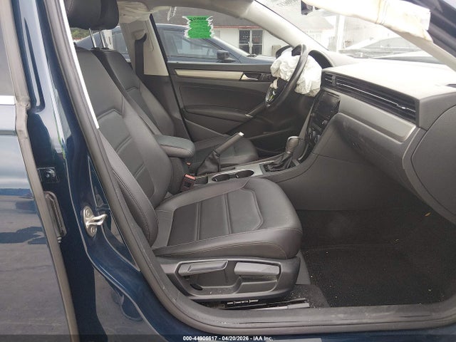 2020 Volkswagen Passat 2.0t Se მანქანა იყიდება აუქციონზე, vin: 1VWSA7A39LC020934, აუქციონის ნომერი: 44906617