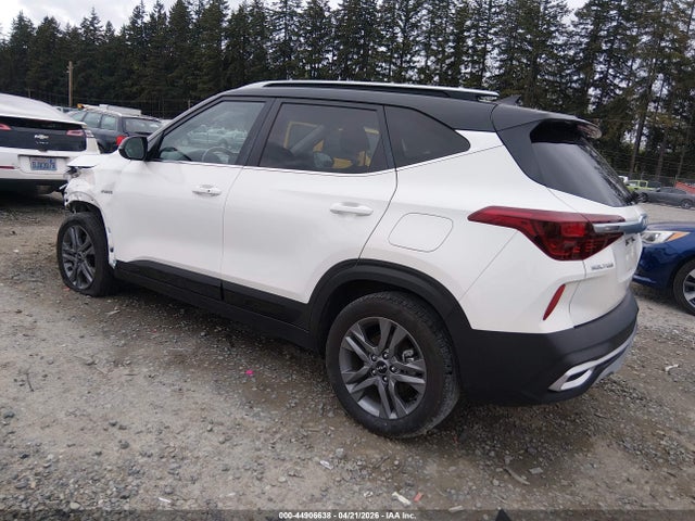 44906638 :رقم المزاد ، KNDEUCAA9N7296248 vin ، 2022 Kia Seltos S مزاد بيع