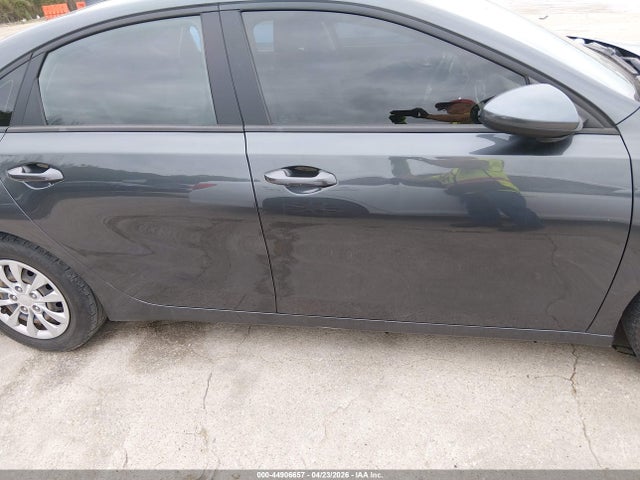 3KPF24AD6NE502796 KIA FORTE FE