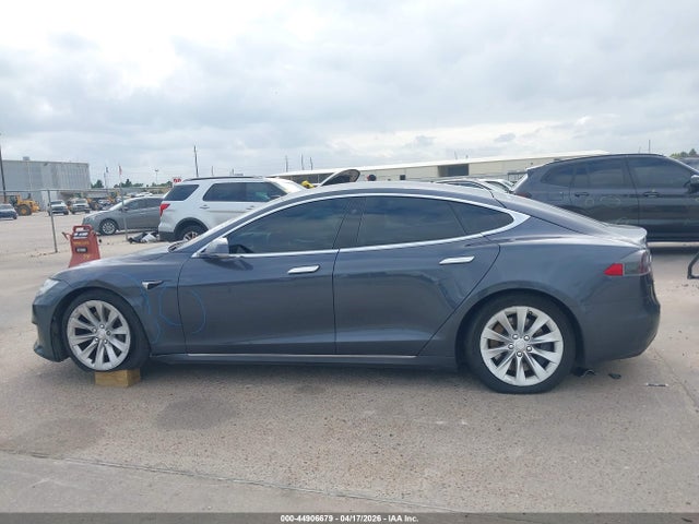 Продажа на аукционе авто 2017 Tesla Model S 60/75, vin: 5YJSA1E10HF202699, номер лота: 44906679