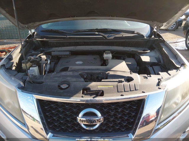 Продажа на аукционе авто 2015 Nissan Pathfinder S, vin: 5N1AR2MM0FC699300, номер лота: 44906709