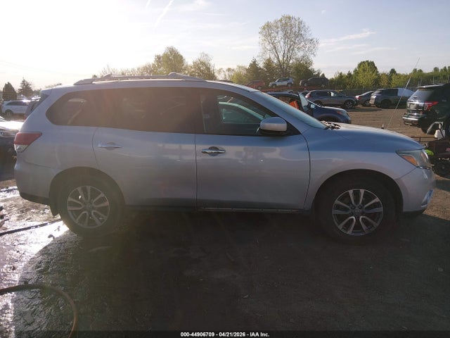 Продажа на аукционе авто 2015 Nissan Pathfinder S, vin: 5N1AR2MM0FC699300, номер лота: 44906709