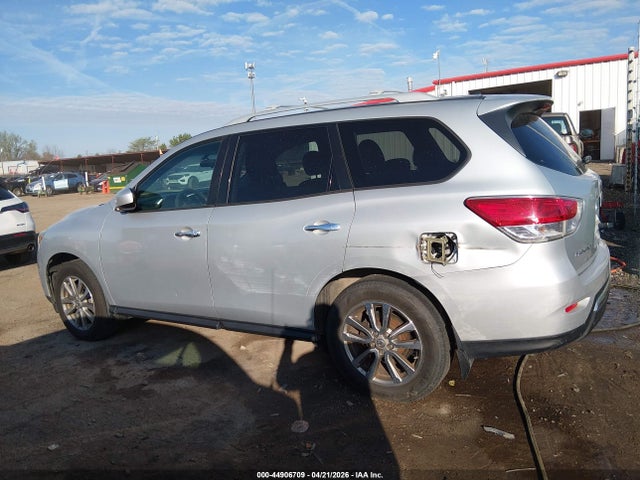 Продажа на аукционе авто 2015 Nissan Pathfinder S, vin: 5N1AR2MM0FC699300, номер лота: 44906709