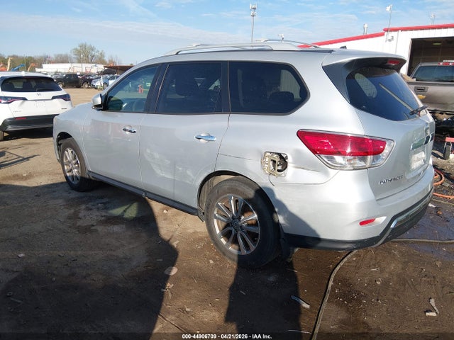 Продажа на аукционе авто 2015 Nissan Pathfinder S, vin: 5N1AR2MM0FC699300, номер лота: 44906709