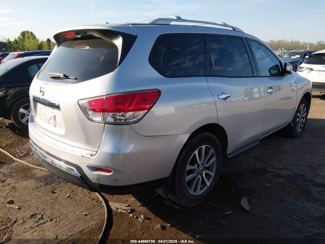 Продажа на аукционе авто 2015 Nissan Pathfinder S, vin: 5N1AR2MM0FC699300, номер лота: 44906709