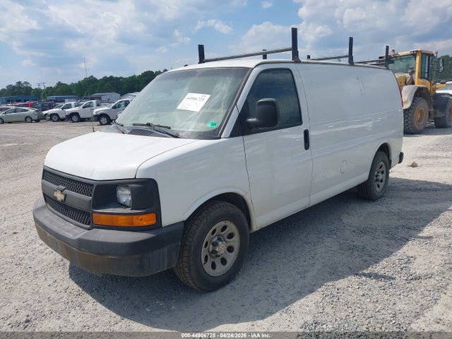 1GCSGAFX4E1110159 Chevrolet Express 1500 Work Van