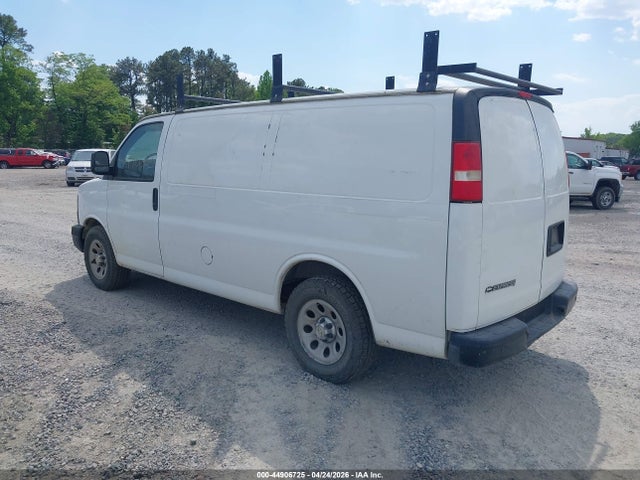 1GCSGAFX4E1110159 Chevrolet Express 1500 Work Van