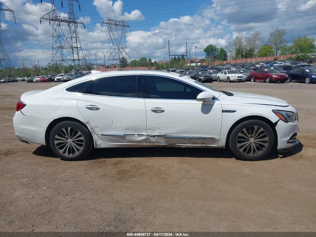 2018 Buick Lacrosse Essence მანქანა იყიდება აუქციონზე, vin: 1G4ZP5SS4JU144302, აუქციონის ნომერი: 44906737