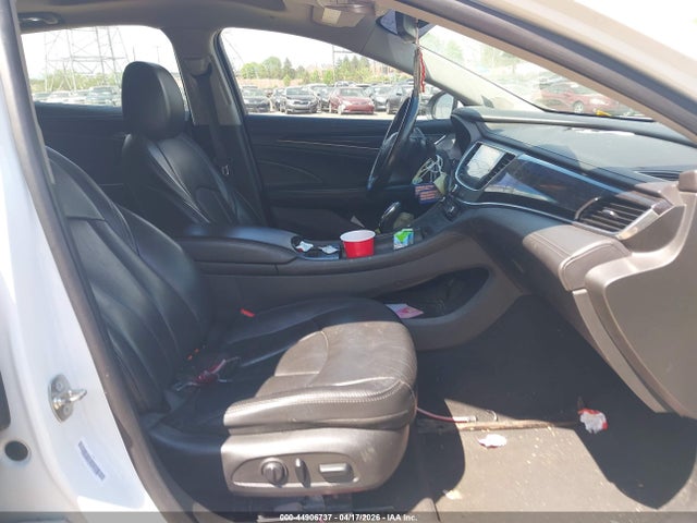 2018 Buick Lacrosse Essence მანქანა იყიდება აუქციონზე, vin: 1G4ZP5SS4JU144302, აუქციონის ნომერი: 44906737