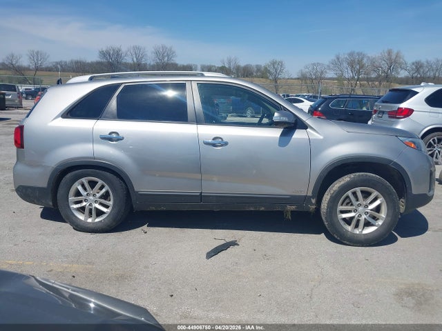 Продаж на аукціоні авто 2015 Kia Sorento Lx, vin: 5XYKTCA68FG571999, номер лоту: 44906750