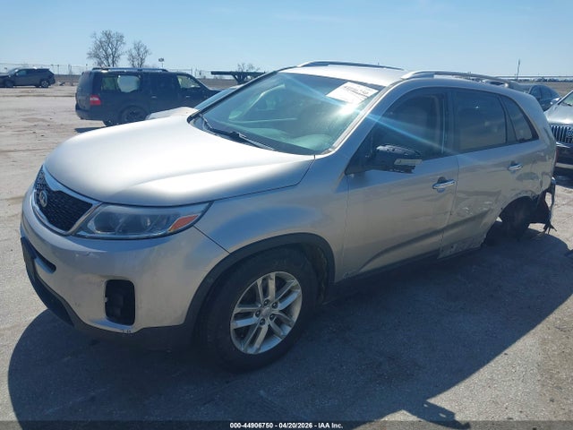 Продаж на аукціоні авто 2015 Kia Sorento Lx, vin: 5XYKTCA68FG571999, номер лоту: 44906750