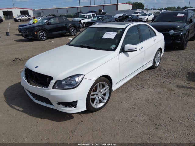 Aukcja sprzedaży 2013 Mercedes-benz C 250 Sport, vin: WDDGF4HB6DA863000, numer aukcji: 44906771