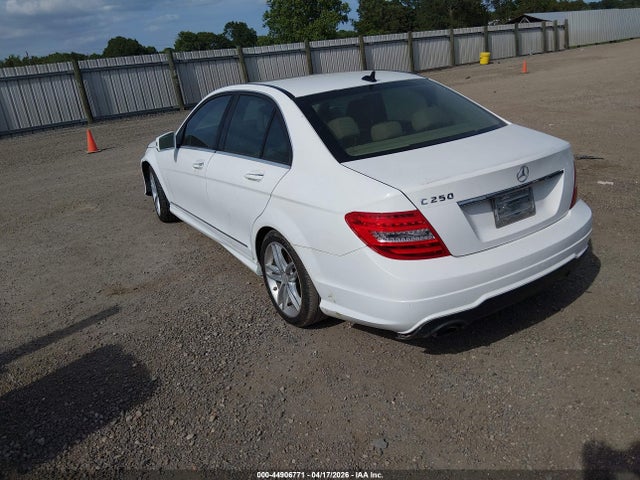 Aukcja sprzedaży 2013 Mercedes-benz C 250 Sport, vin: WDDGF4HB6DA863000, numer aukcji: 44906771