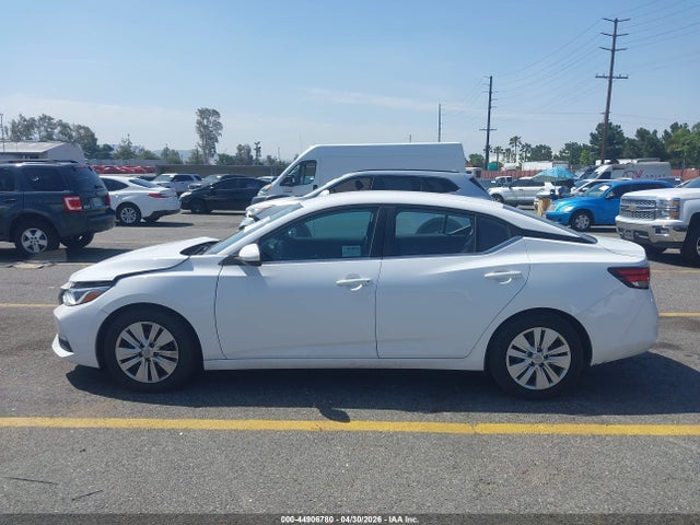 3N1AB8BV4NY286781 Nissan Sentra S Xtronic Cvt