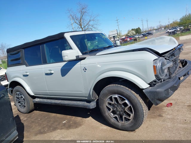 Продаж на аукціоні авто 2021 Ford Bronco Outer Banks, vin: 1FMDE5DH9MLA92984, номер лоту: 44906815