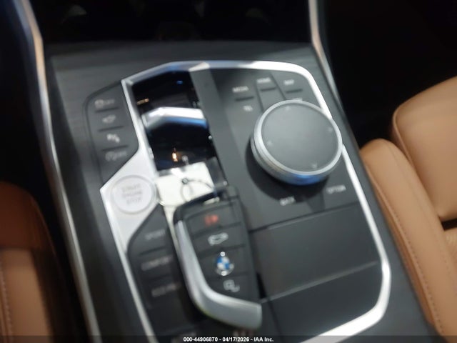44906870 :رقم المزاد ، 3MW89CW08S8F22026 vin ، 2025 Bmw 330i Xdrive مزاد بيع