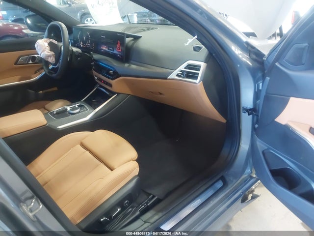 44906870 :رقم المزاد ، 3MW89CW08S8F22026 vin ، 2025 Bmw 330i Xdrive مزاد بيع